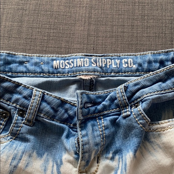 Acid washed shorts - Picture 3 of 3